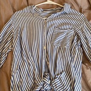 A&F Long sleeve, striped button down